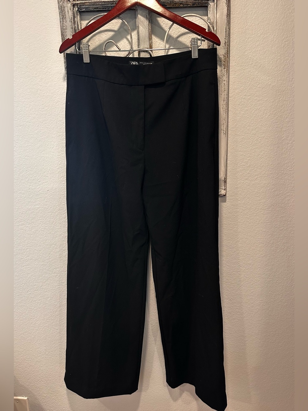 ZARA Black Straight-Leg Dress Women’s Pants